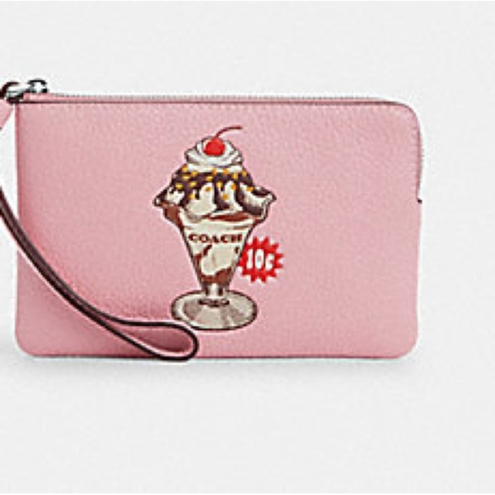 LAST ONE NWT Coach Corner Zip Wristlet With Sundae Graphic